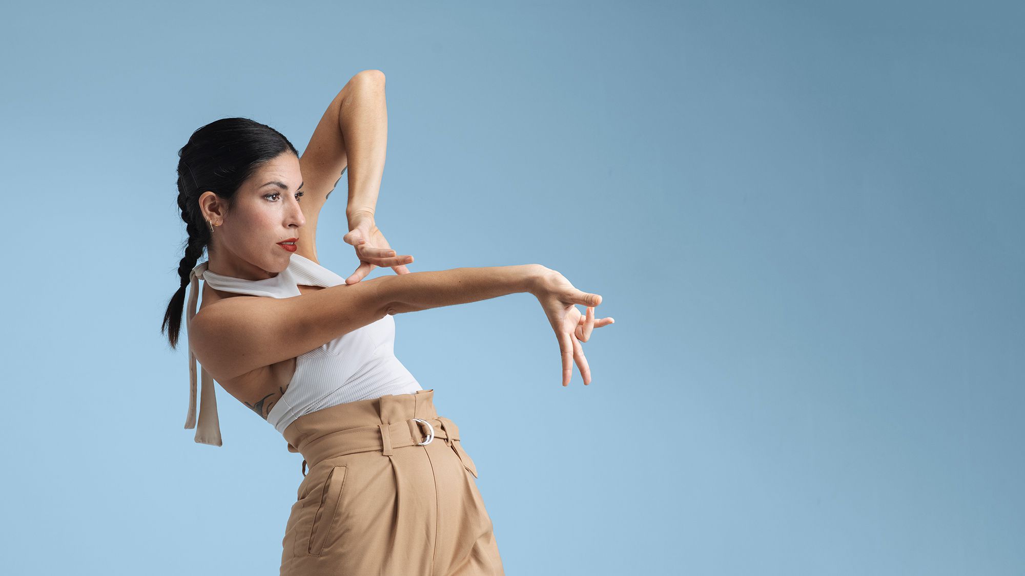 cover photo for online course World of Arms vol 1 lines to gestures online course