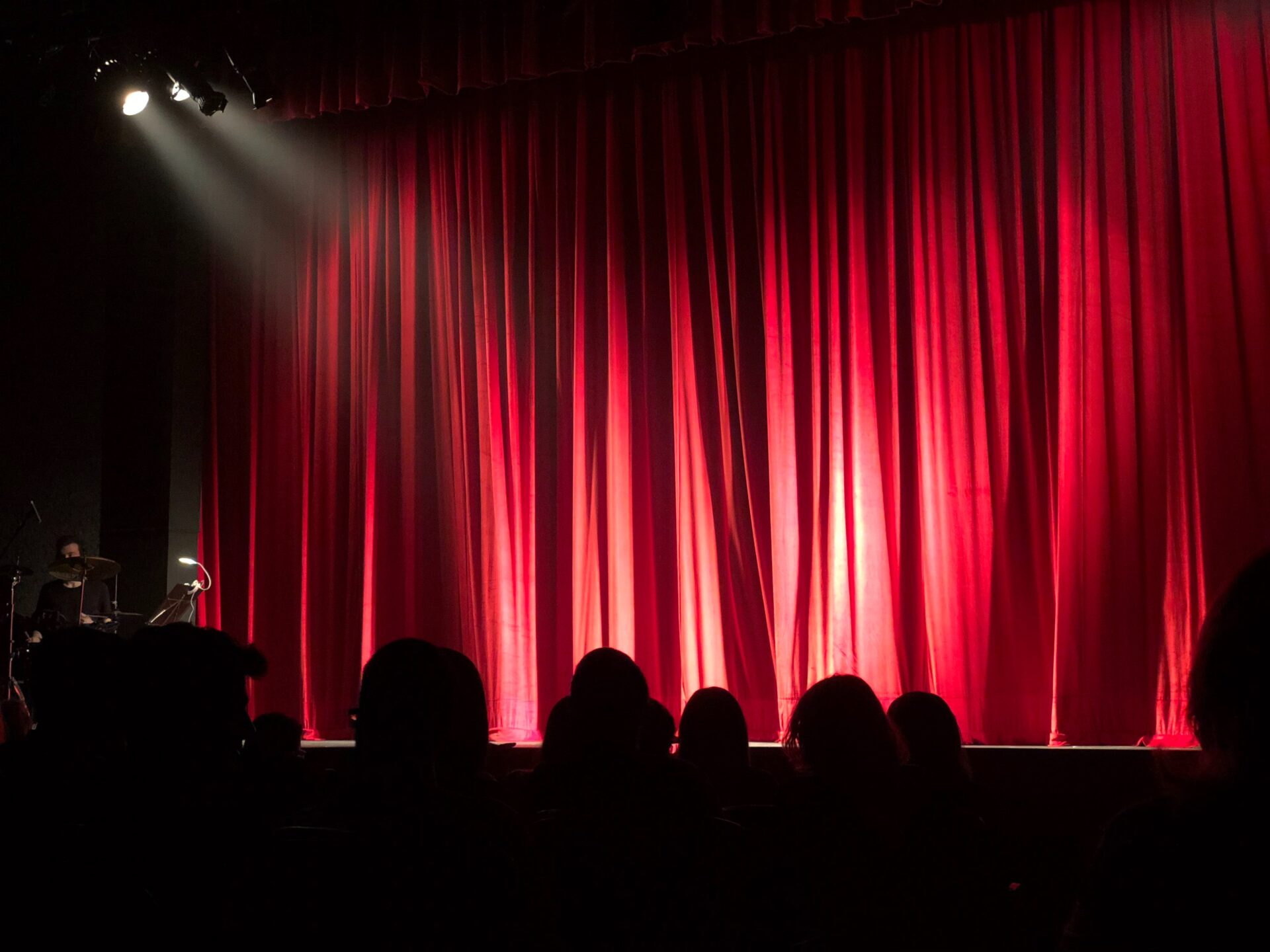 Stage picture on a blog on how to conquer performance anxiety