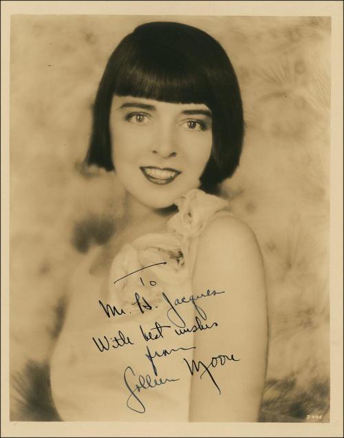 Colleen Moore, one of the 3 most famous flappers, helped popularize the flappers bobbed haircut.